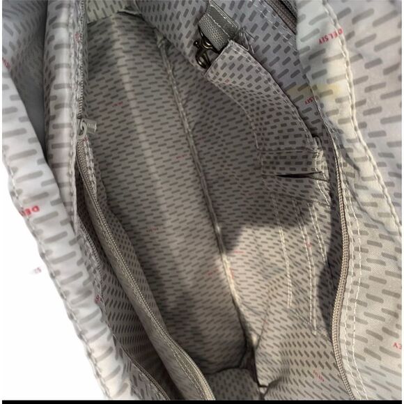 DELSEY Paris Cruise Tote Travel Purple Water Resistant Carry On Overnight Bag - Picture 4 of 5